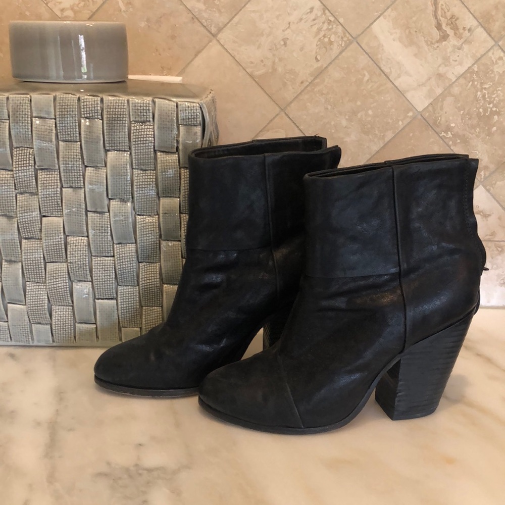 Rag & Bone black leather Newbury bootie.